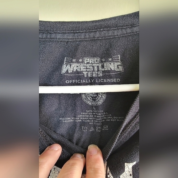 NJPW Young Bucks Men's Pro Wrestling Short Sleeve Tee, Size Large - Picture 3 of 3